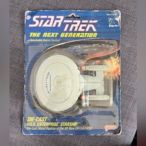 Star Trek Next Generation heavy USS Enterprise Die cast starship orig pa…